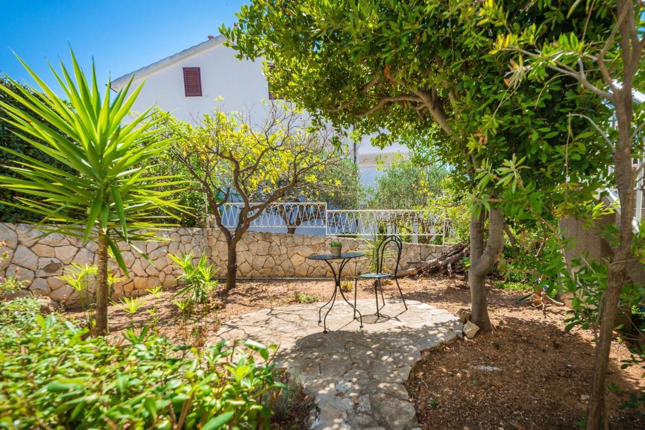 Sunny Days "Sara" - Zf Hvar Hvar Town Exterior photo